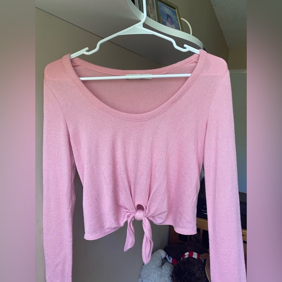 WILFRED FREE TOP |  Long-Sleeve  |  Size XS (fits a S-M in my opinion) - Picture 2 of 4